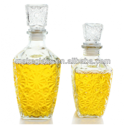 diamond shaped glass wine bottle for drinking